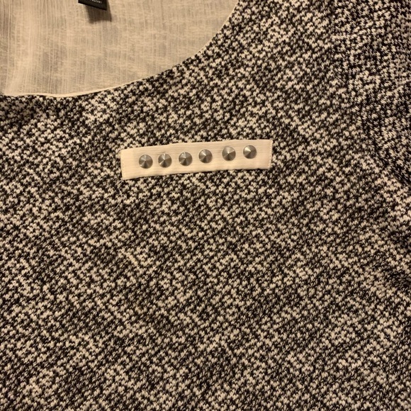 Style co- high low blouse-size m- cream and black - Picture 4 of 4